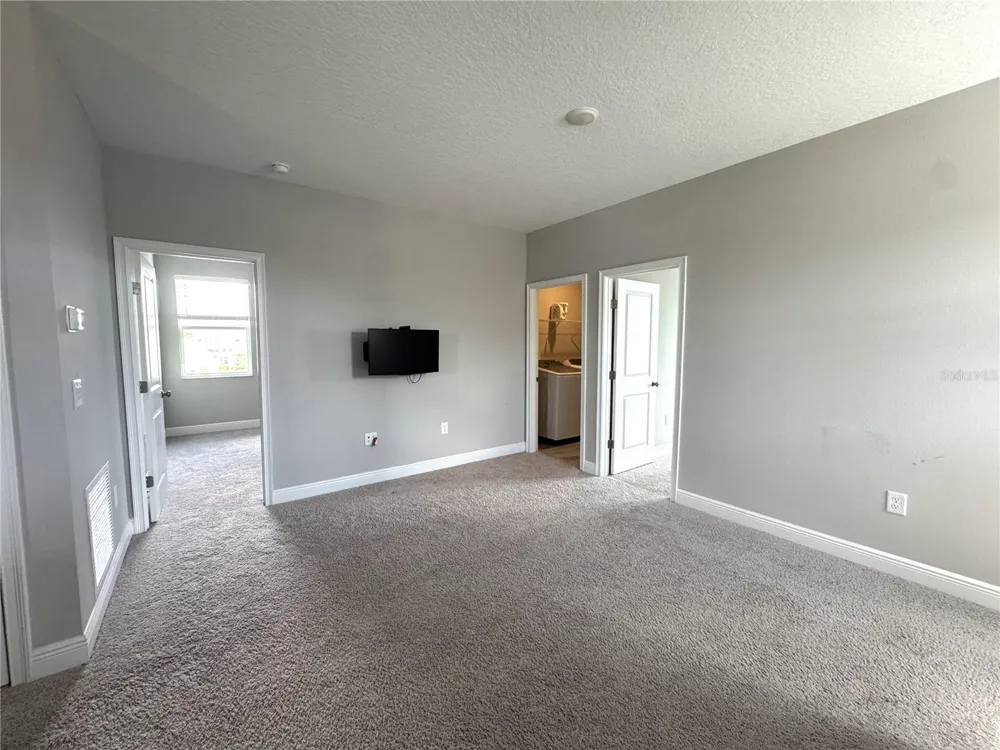 6644 GREAT BEAR DRIVE Lakeland, FL 33805