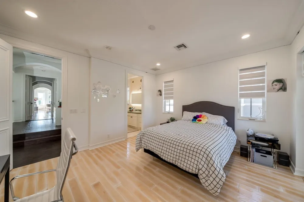 17593 Middle Lake Drive Boca Raton, FL 33496