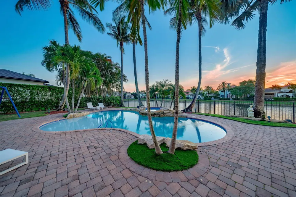 17593 Middle Lake Drive Boca Raton, FL 33496