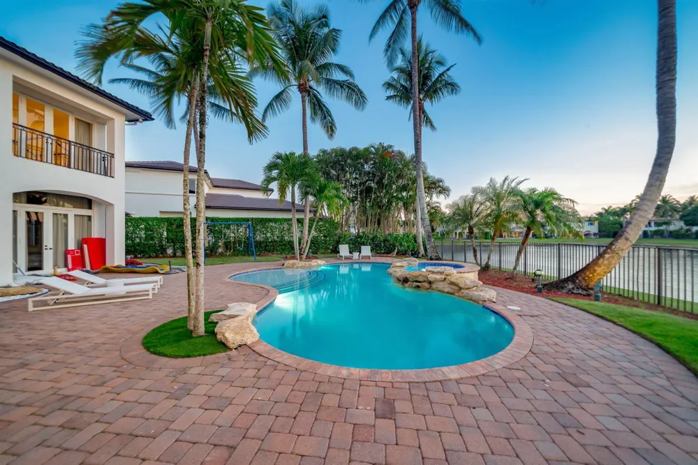 17593 Middle Lake Drive Boca Raton, FL 33496