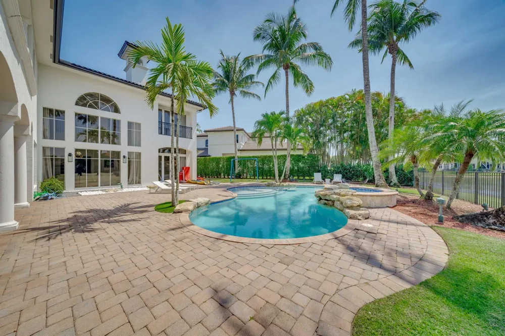 17593 Middle Lake Drive Boca Raton, FL 33496
