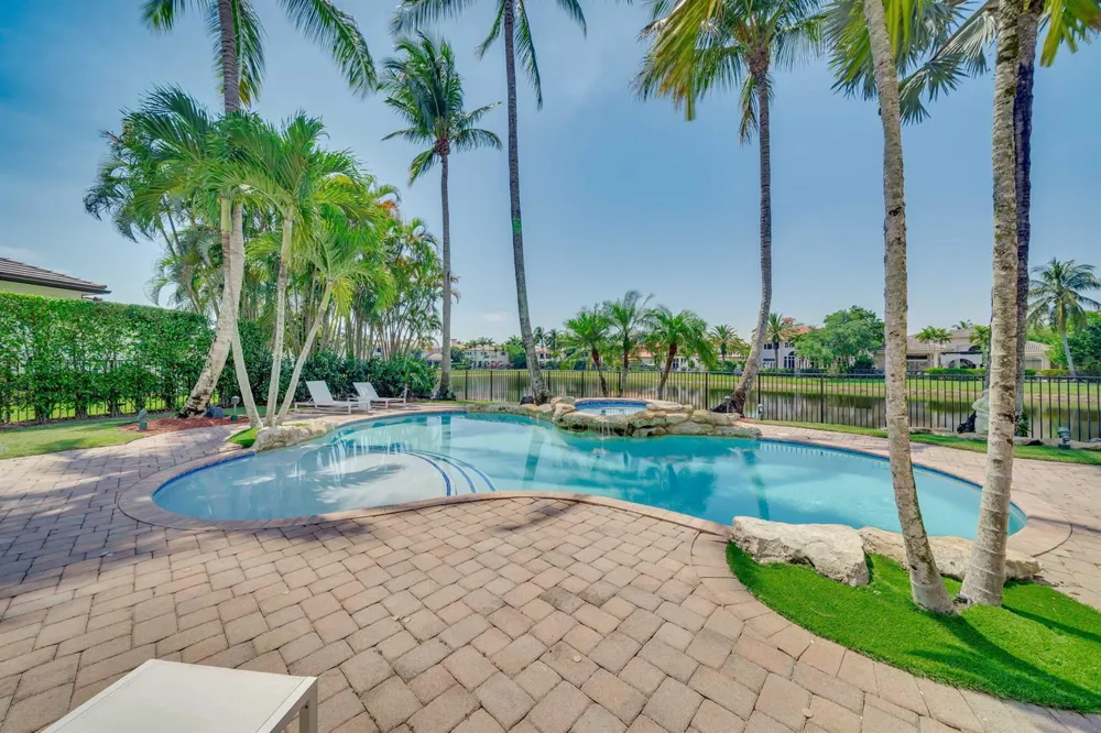 17593 Middle Lake Drive Boca Raton, FL 33496