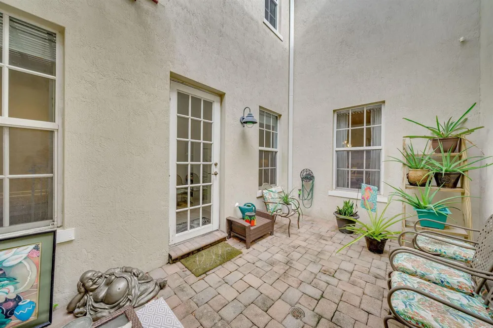 8335 NW 7TH TERRACE Boca Raton, FL 33487