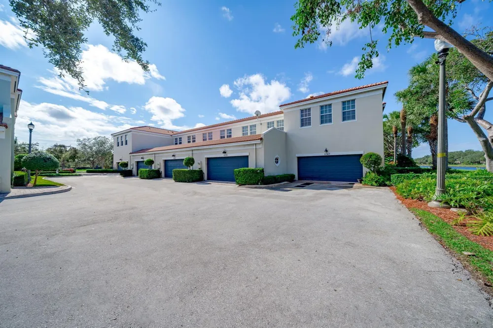 8335 NW 7TH TERRACE Boca Raton, FL 33487