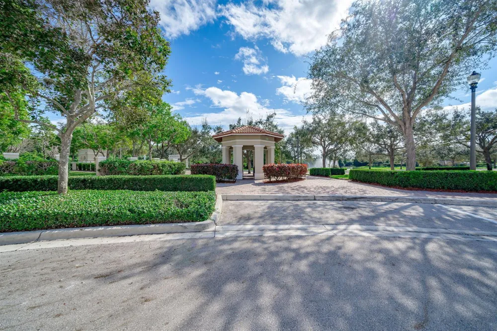 8335 NW 7TH TERRACE Boca Raton, FL 33487