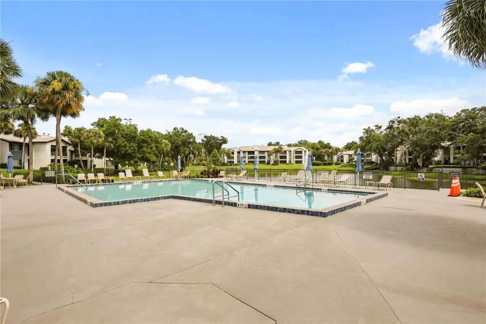 5 ESCONDIDO CIRCLE #37 Altamonte Springs, FL 32701