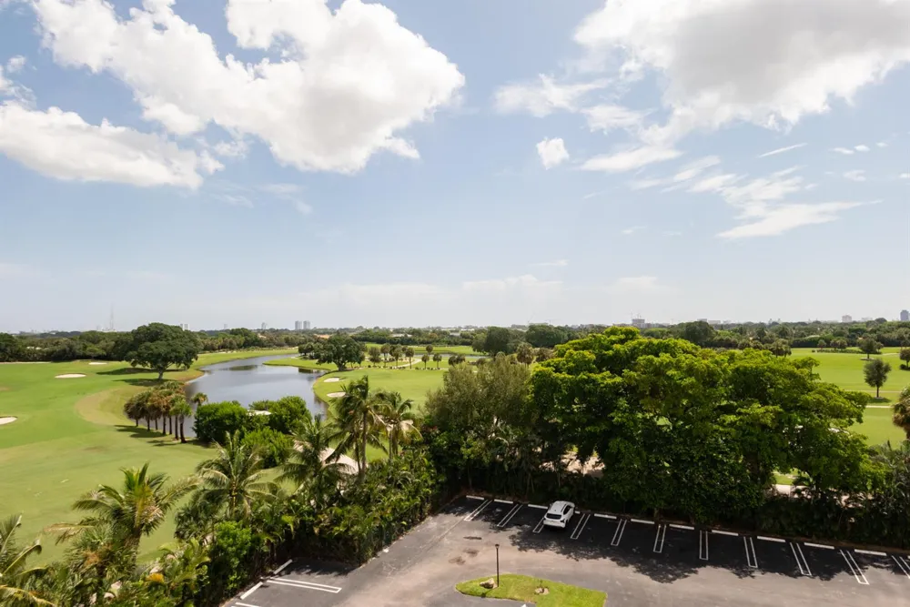 2000 PRESIDENTIAL WAY #603 West Palm Beach, FL 33401