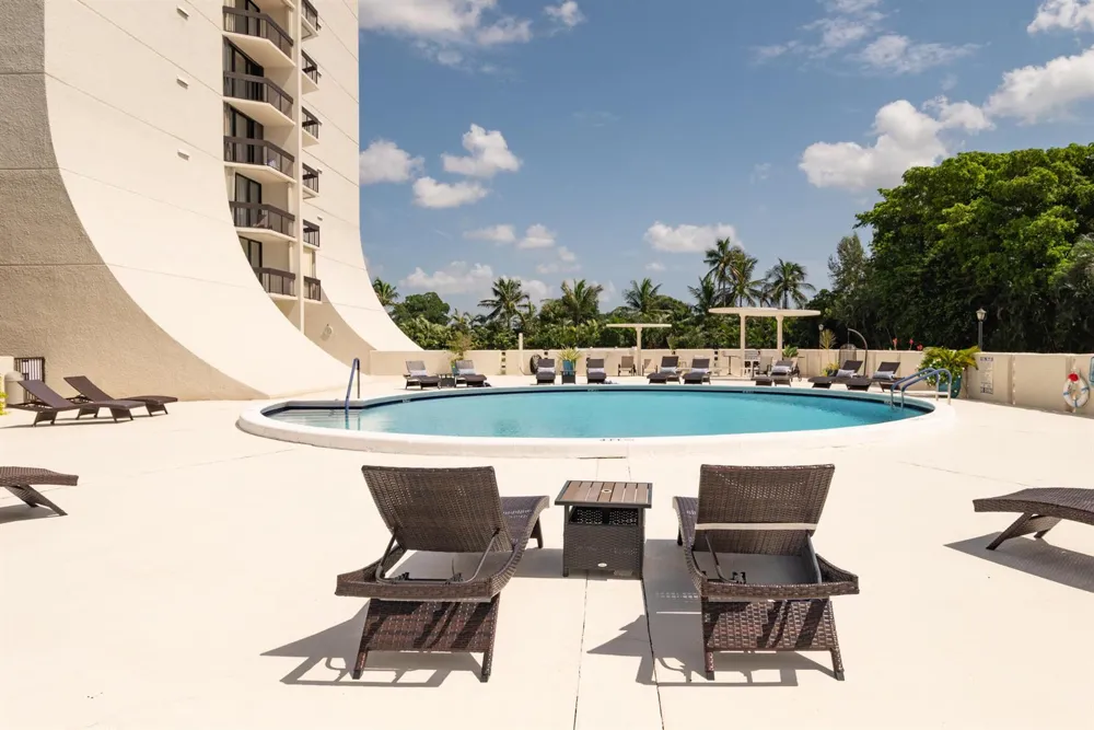 2000 PRESIDENTIAL WAY #603 West Palm Beach, FL 33401