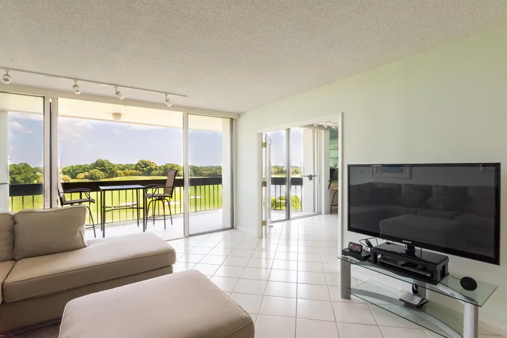2000 PRESIDENTIAL WAY #603 West Palm Beach, FL 33401