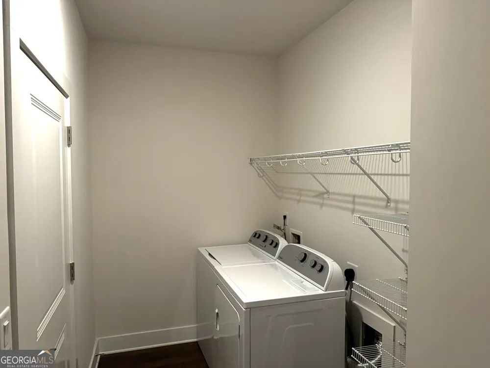 65 Village CT Cleveland, GA 30528