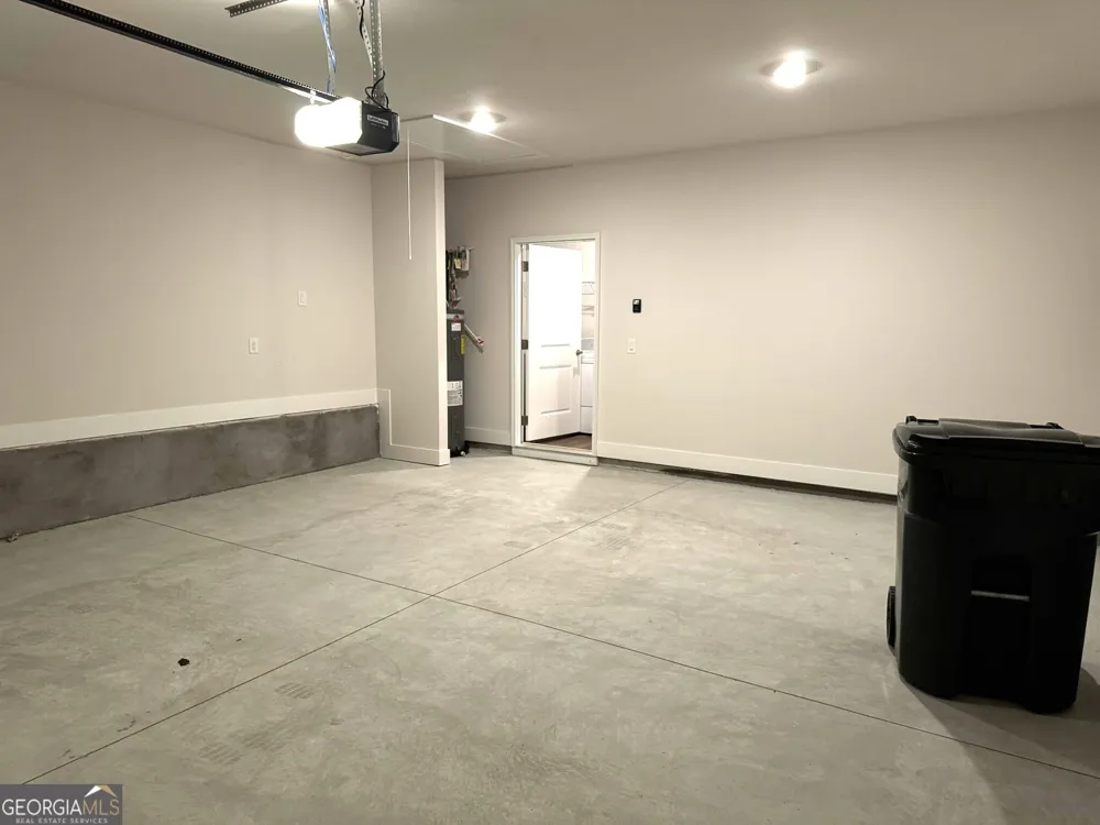 65 Village CT Cleveland, GA 30528