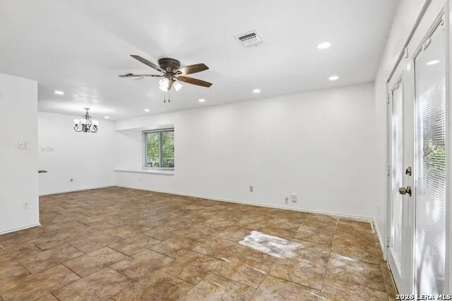 5614 Timber Trace St San Antonio, TX 78250