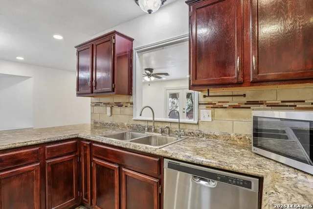 5614 Timber Trace St San Antonio, TX 78250