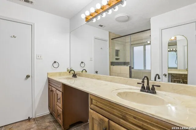 5614 Timber Trace St San Antonio, TX 78250
