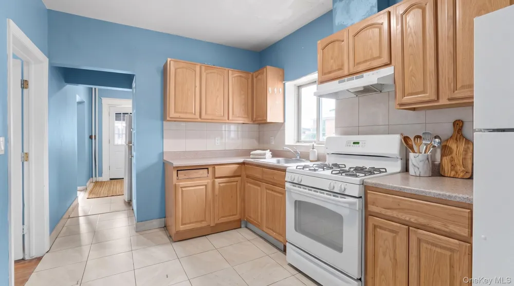139 5th Avenue Bay Shore, NY 11706