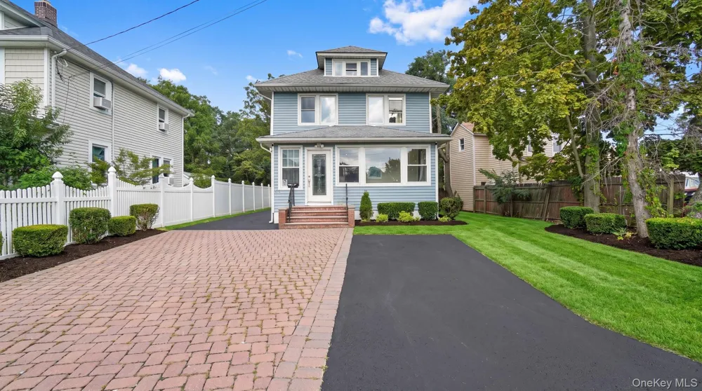 139 5th Avenue Bay Shore, NY 11706