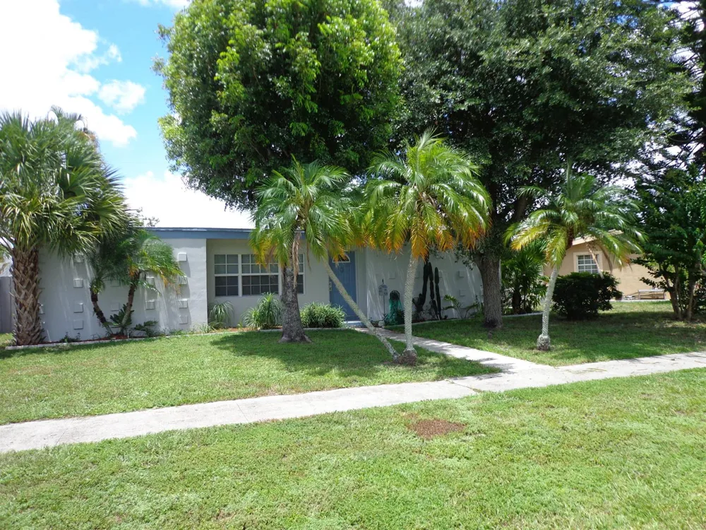 11751 Oleander Drive Royal Palm Beach, FL 33411