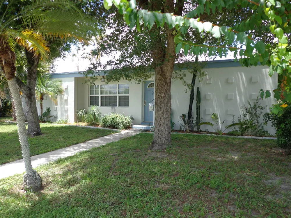 11751 Oleander Drive Royal Palm Beach, FL 33411