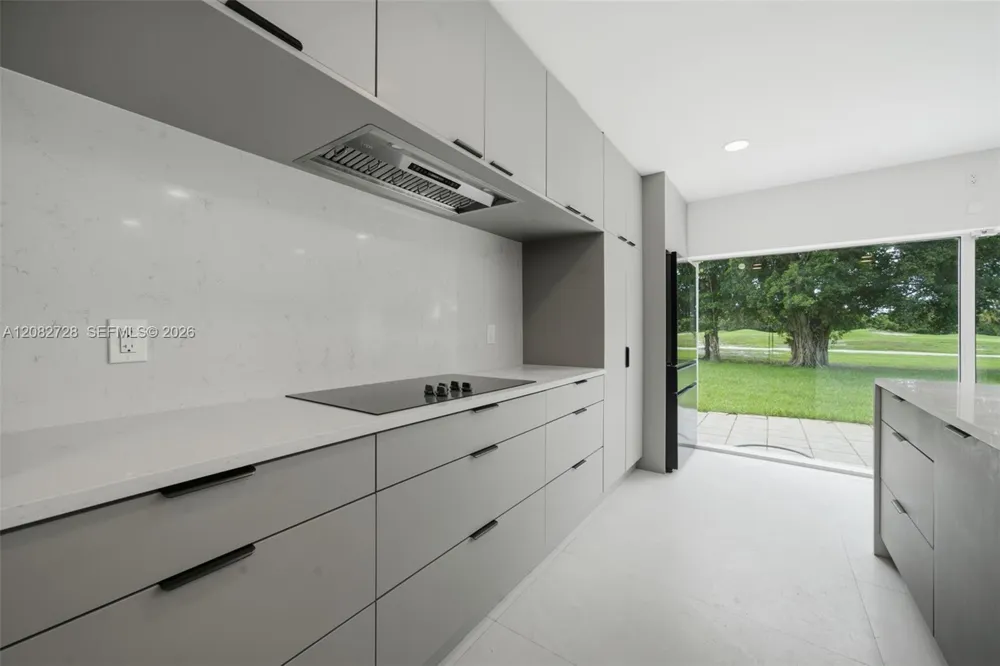 6700 E Tropical Way Plantation, FL 33317