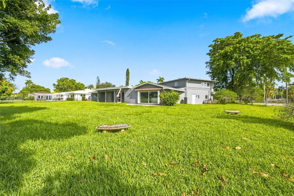 6700 E Tropical Way Plantation, FL 33317