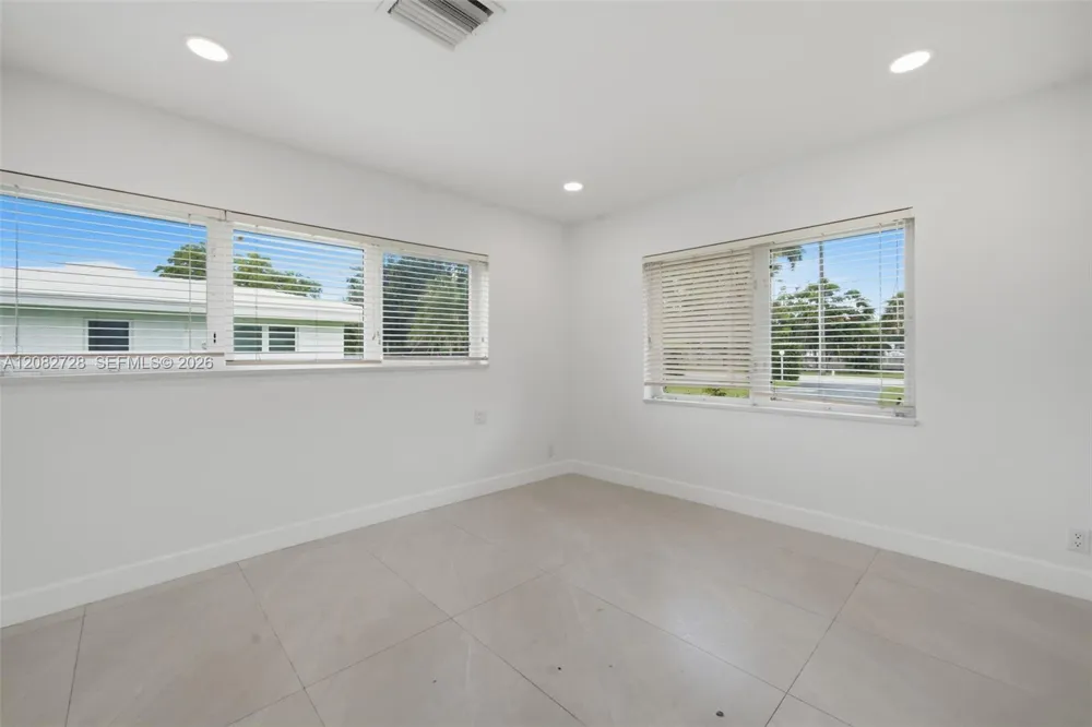 6700 E Tropical Way Plantation, FL 33317