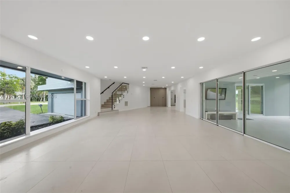 6700 E Tropical Way Plantation, FL 33317