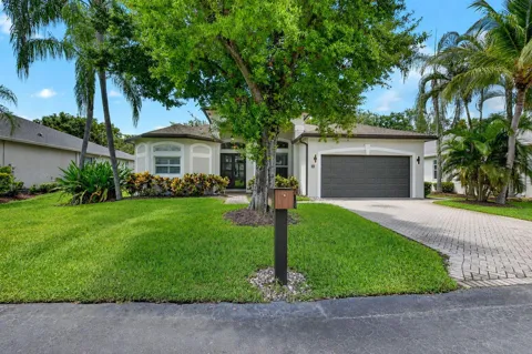 10 LAKE EDEN DRIVE