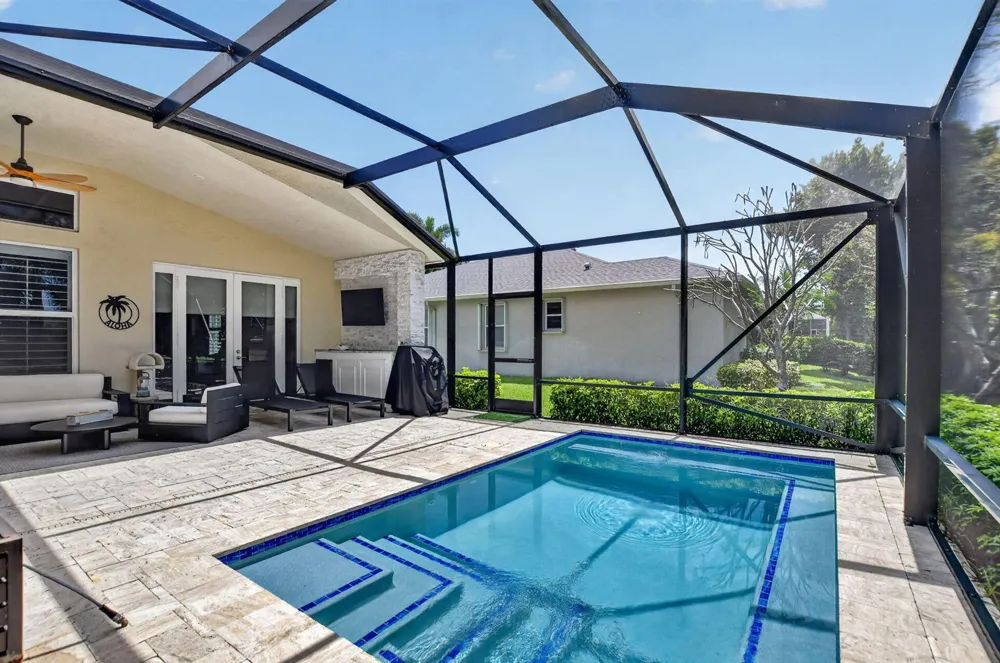 10 LAKE EDEN DRIVE Boynton Beach, FL 33435