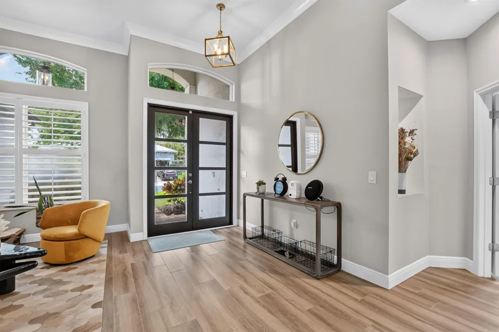 10 LAKE EDEN DRIVE Boynton Beach, FL 33435