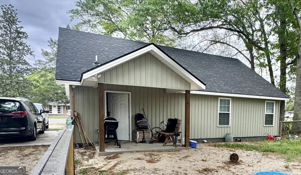 412 Morris ST Glennville, GA 30427