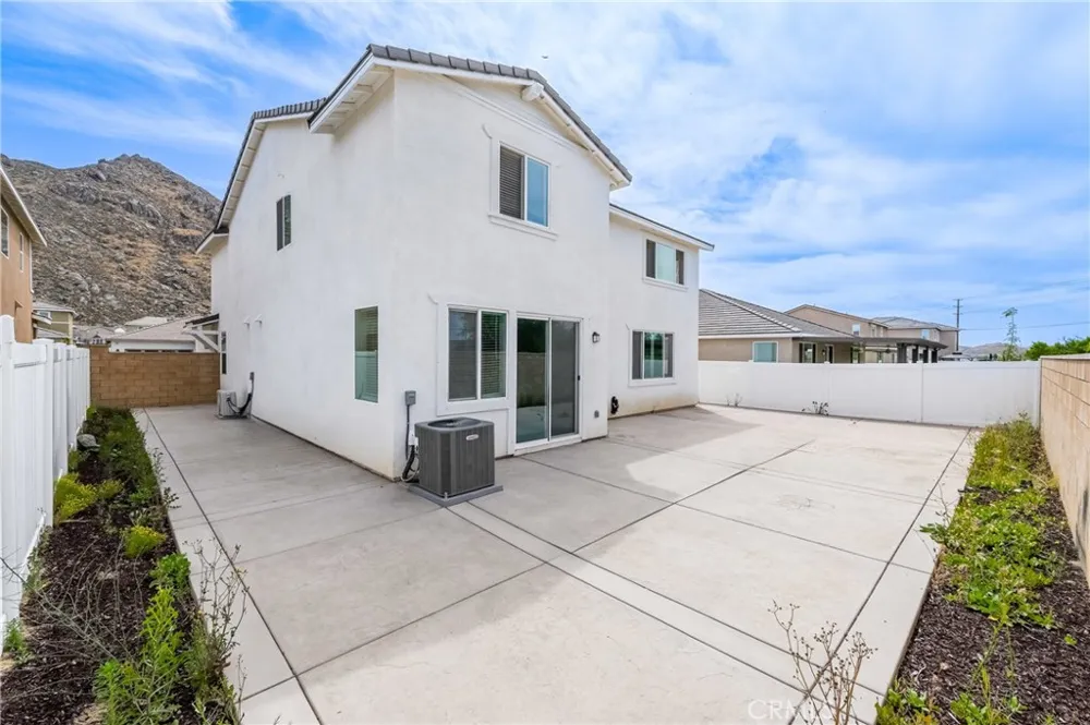 27215 Lost Palm Menifee, CA 92585