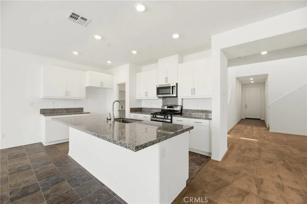 27215 Lost Palm Menifee, CA 92585