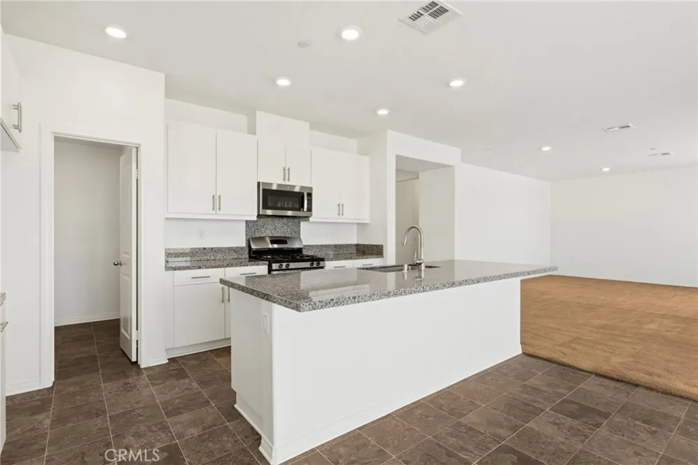 27215 Lost Palm Menifee, CA 92585