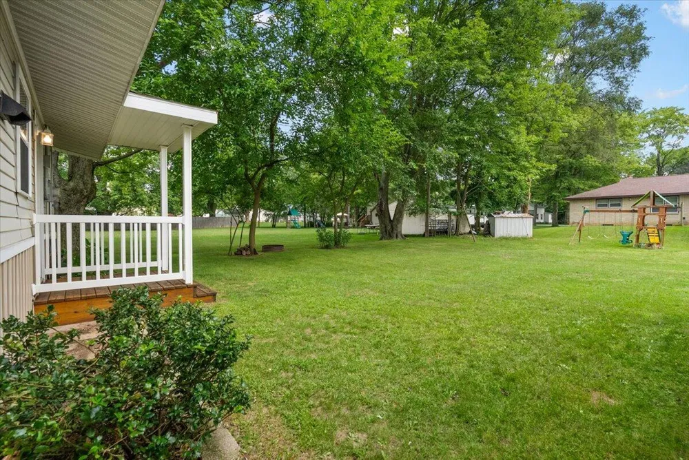 3606 Center Street Ravenna, MI 49451
