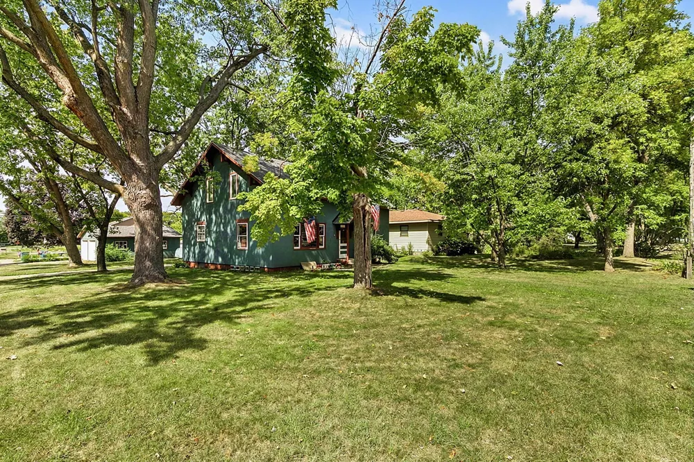 1029 River Avenue S Sauk Rapids, MN 56379