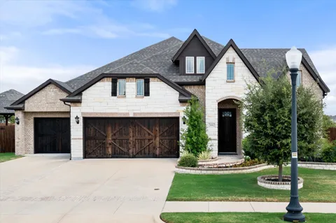 2442 Turning Leaf Lane