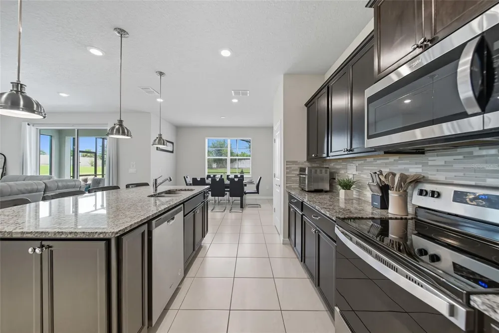 3397 LILAC WAY Davenport, FL 33897