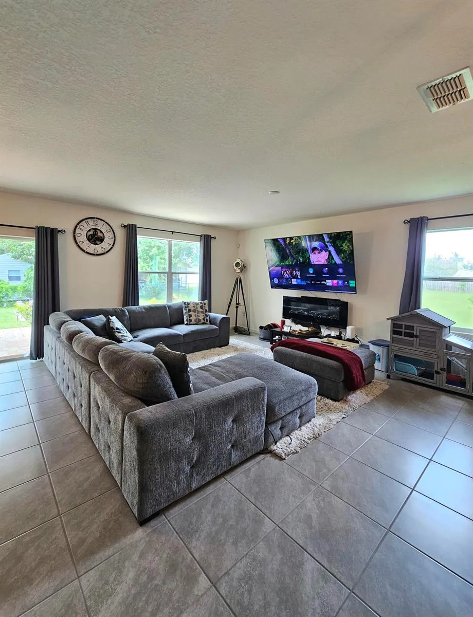 1017 SW Longfellow Road Port St. Lucie, FL 34953