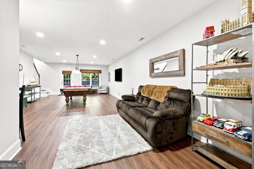 11715 Stratham DR Alpharetta, GA 30009