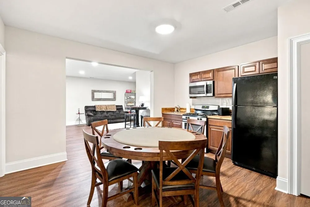 11715 Stratham DR Alpharetta, GA 30009
