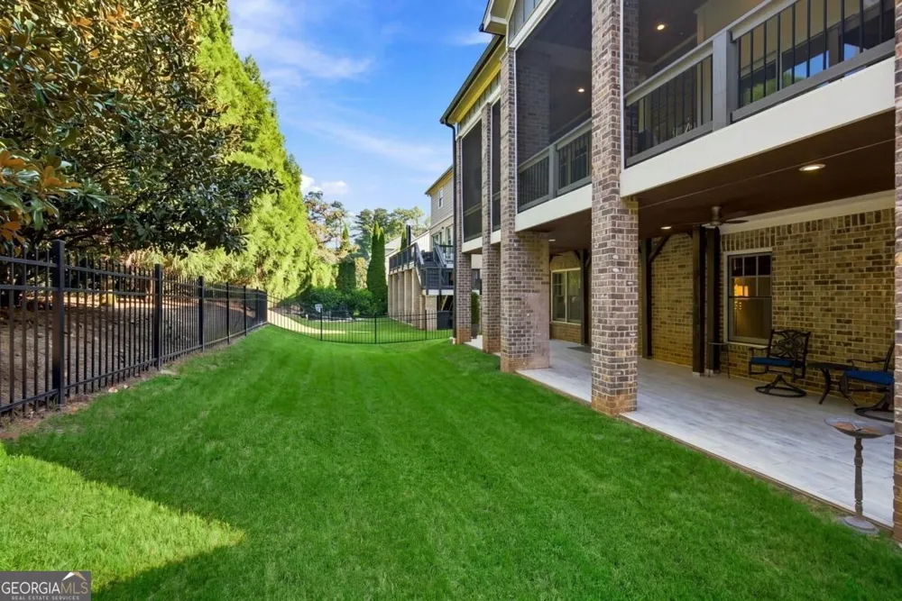 11715 Stratham DR Alpharetta, GA 30009