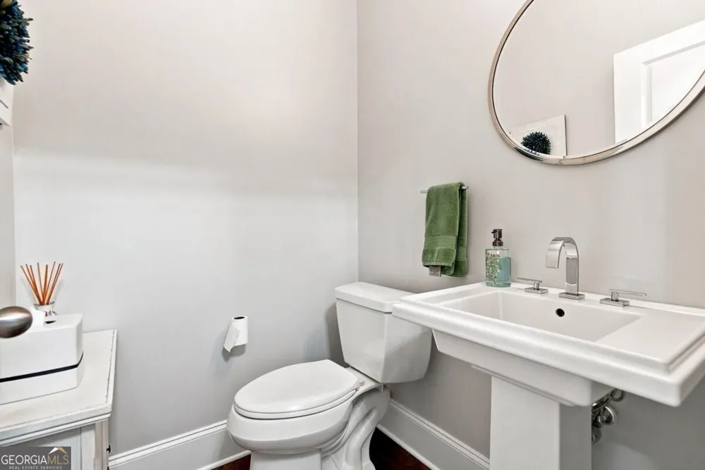 11715 Stratham DR Alpharetta, GA 30009