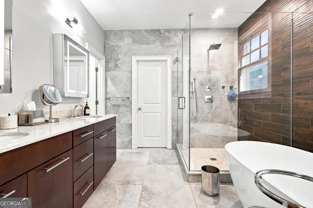 11715 Stratham DR Alpharetta, GA 30009