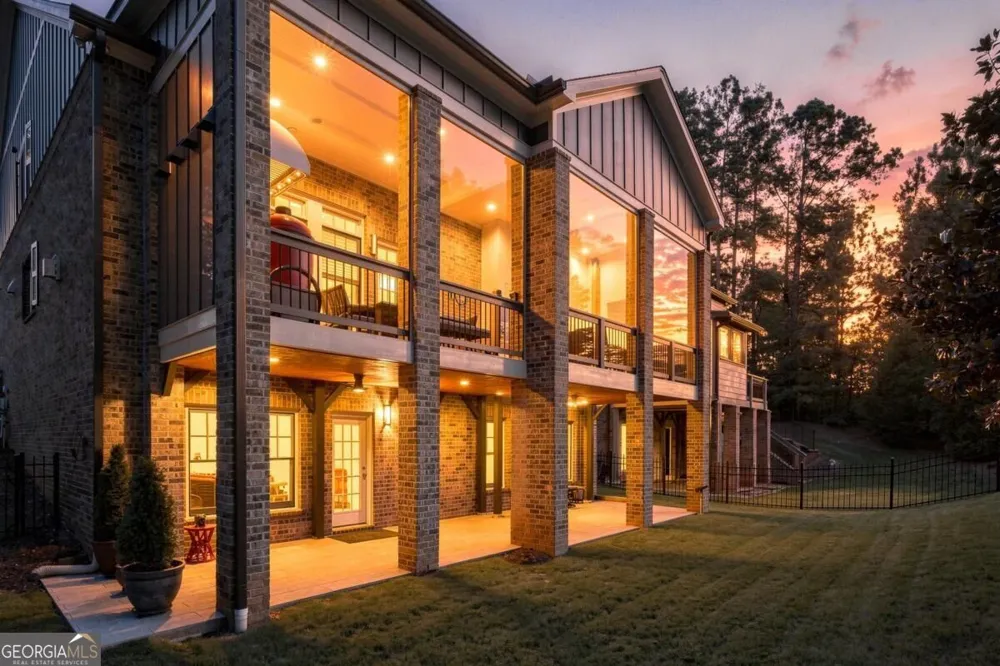 11715 Stratham DR Alpharetta, GA 30009