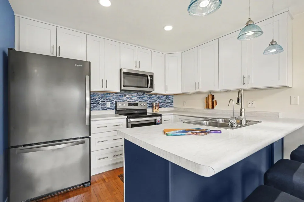 297 W Clay Avenue #404 Muskegon, MI 49440