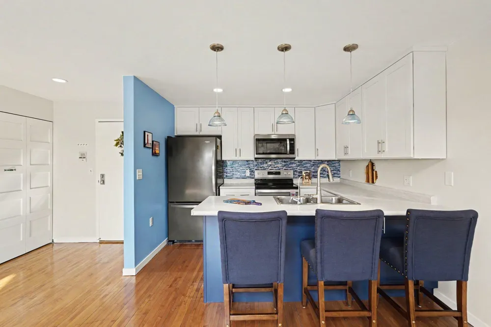 297 W Clay Avenue #404 Muskegon, MI 49440