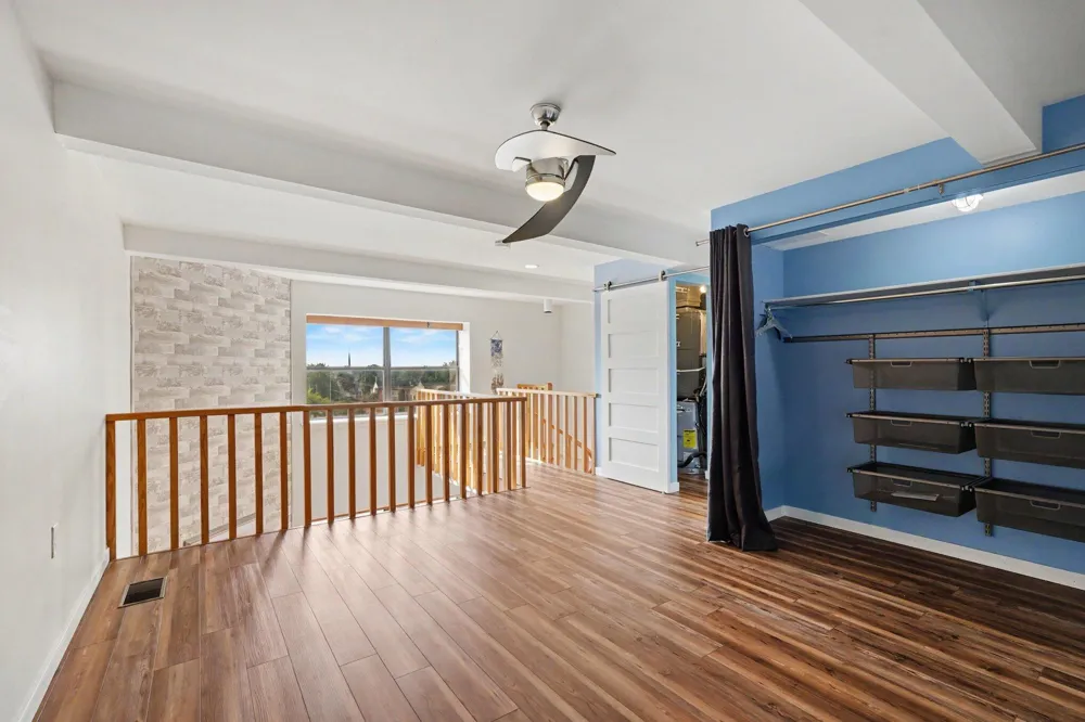 297 W Clay Avenue #404 Muskegon, MI 49440