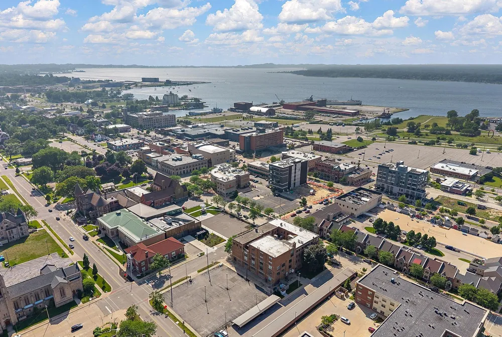 297 W Clay Avenue #404 Muskegon, MI 49440
