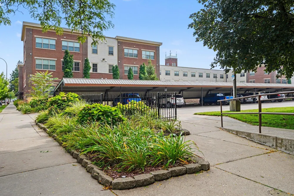297 W Clay Avenue #404 Muskegon, MI 49440