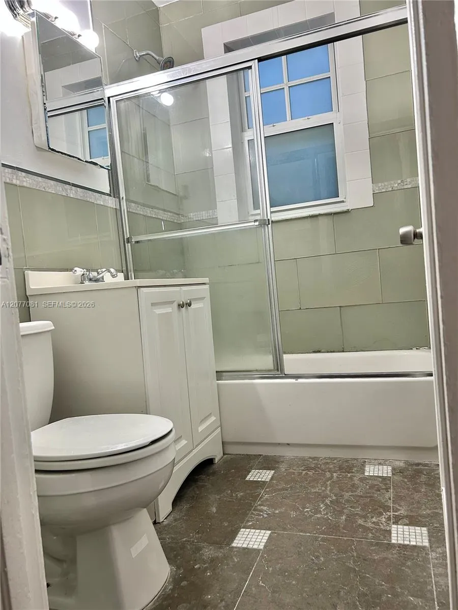 536 14th St #107 Miami Beach, FL 33139
